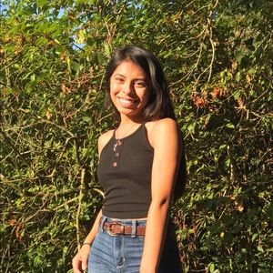 Meet your Posher, Andrea